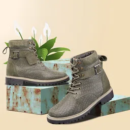 bacca bucci Women Textured Genuine Leather Regular Boots-45