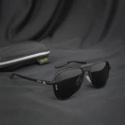 Eyewearlabs Unisex Square Sunglass With Polarised & UV Protected Lens ELCG9828SC1EL1018-M image 4