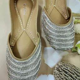Fulkari Embellished Round Toe Leather Mojaris-27