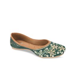 DESI COLOUR Women Green Embellished Ethnic Mojaris Flats-21