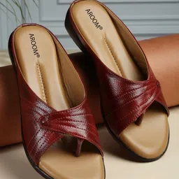 AROOM Textured Leather Open Toe Flats-15