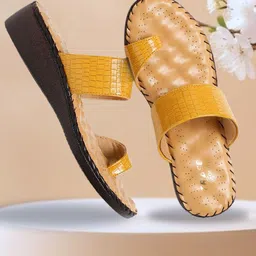 TRASE Textured One Toe Flats-15