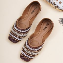 Retro Walk Square Toe Ethnic Embellished Mojaris-15