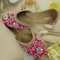 Fulkari Round Toe Embellished Leather Mojaris-picture-45