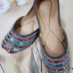 Fulkari Embellished Square Toe Leather Mojaris-36