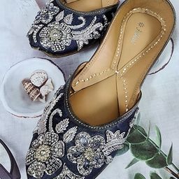 Fulkari Embellished Round Toe Leather Mojaris-image-95