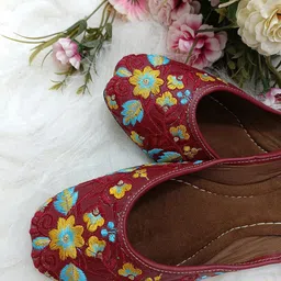 DESI COLOUR Women Maroon Ethnic Ballerinas with Embroidered Flats-picture-55