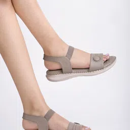Shoetopia Girls One Toe Flats-12