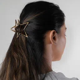 WHITE LIES Women Gold-Toned Star Claw Clip-image-13