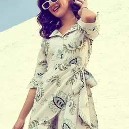 Athena Green & White Linen Printed Jumpsuit-19