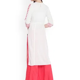 SAVI Embroidered Kurta With & Trousers Set image 5