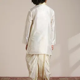 Manyavar Boys Embroidered Regular Thread Work Straight Kurta With Pancha & Dupatta image 3