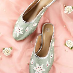 House of Pataudi Women Green & White Floral Woven Design Mules-image-28