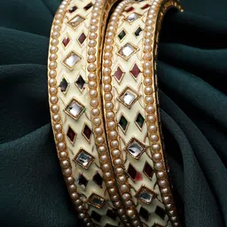 KARATCART Set Of 2 Gold-Plated Kundan-Studded Bangles-12