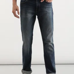 Lee Men Rodeo Clean Look Light Fade Stretchable Jeans-image-41