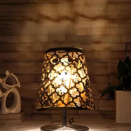 Devansh Black Metal Frustum Table Lamp-25