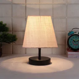 Devansh White Textured Table Lamp image 4