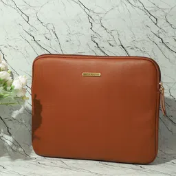 Bagsy Malone Textured PU Laptop Sleeve-image-88