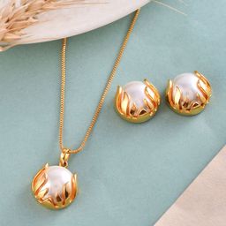 Voylla Gold-Plated Pearl-Studded Pendant Set-20