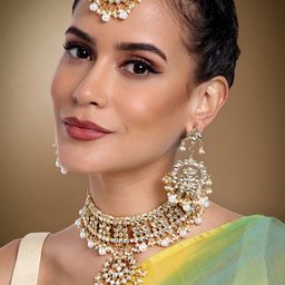 Peora Gold-Plated Kundan-Studded Jewellery Set-92
