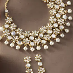 OOMPH Kundan Stone Studded Jewellery Set-10