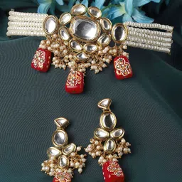 KARATCART Gold-Plated Kundan Studded & Beaded Jewellery Set-12