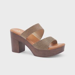 Sole To Soul Textured Platform Sandals-30