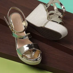 ICONICS Gold-Toned & Cream-Coloured Colourblocked Party Wedge Heels with Buckles-49