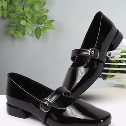 Carlton London Round Toe Block Heeled Pumps-picture-39