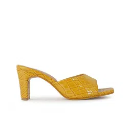 SAPATOS Textured Open Toe Block Heels image 3