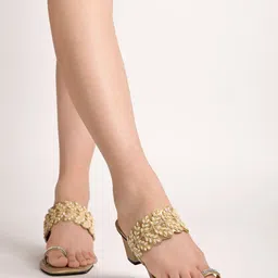 Shoetopia Embellished One Toe Ethnic Block Heels-25