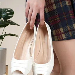 DressBerry White Peep Toe Wedge Pumps-18