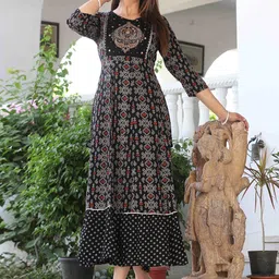 KALINI Geometric Printed Sequinned Anarkali Kurta image 5