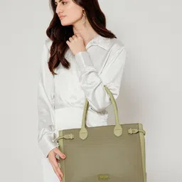 Berrylush Structured Handheld Bag with Applique image 5