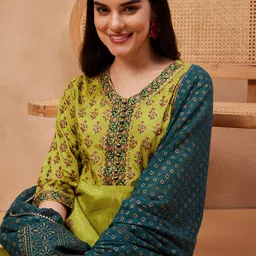 Anouk Ethnic Motifs Printed Regular Gotta Patti Pure Silk Kurta With Trousers & Dupatta image 2