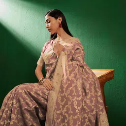 Sangria Floral Woven Design Banarasi Saree-30