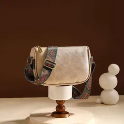 Diva Dale Structured Sling Bag image 1