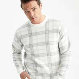 DeFacto Checked Round Neck Acrylic Pullover Sweater-picture-34