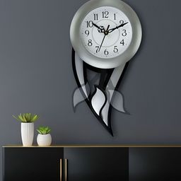 Attractionz Silver Toned & Black Contemporary Round Shaped Analogue Wall Clock-image-76