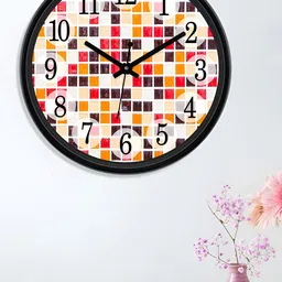 Aura White & Red Textured Analogue Wall Clock image 2
