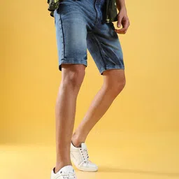 Campus Sutra Men Washed Cotton Denim Shorts-picture-17