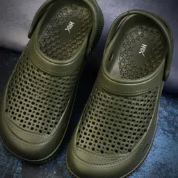 HRX by Hrithik Roshan Men Olive Green Self Design Rubber Clogs-image-90
