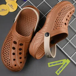KRAASA Men Self Design Clogs-picture-0