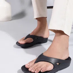 Liberty Men Navy Blue Rubber Thong Flip-Flops-27