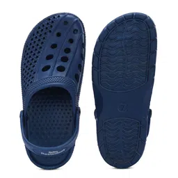 KRAASA Men Self Design Clogs image 4