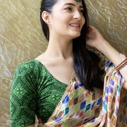 Bindigasm's Advi Embellished Jacquard Stretchable Saree Blouse-image-50