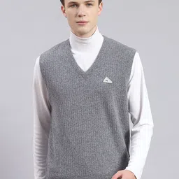 Monte Carlo Ribbed V-Neck Woollen Sweater Vest-image-17