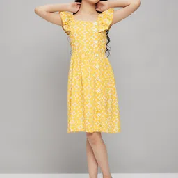 Stylo Bug Girls Geometric Printed Flutter Sleeves Fit & Flare Dress-image-7