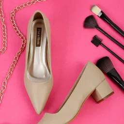 Flat n Heels Textured Pointed Toe Kitten Pumps-2