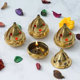 Fashion Bizz 4 Pieces Metallic-toned Textured Diyas-11